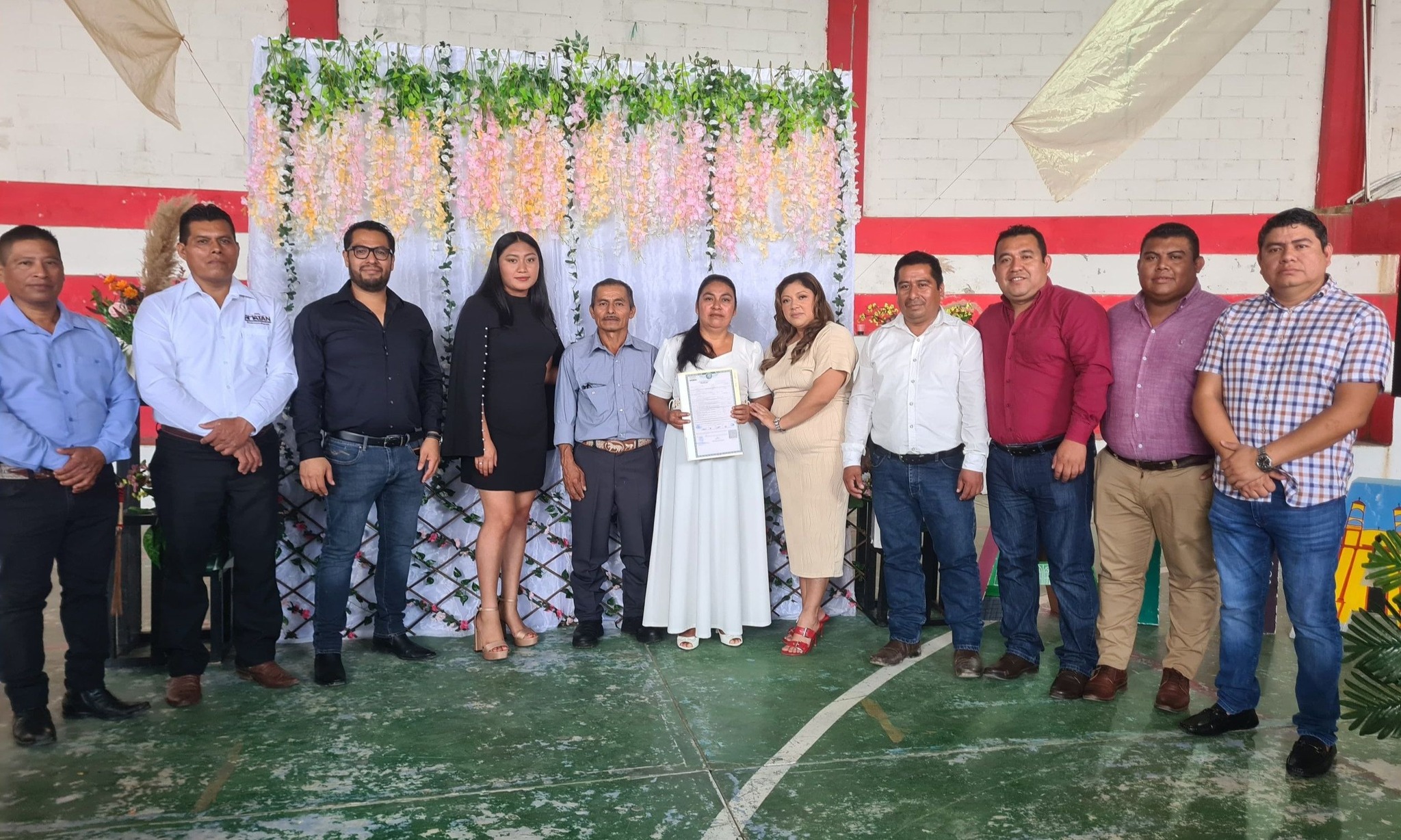 Bodas Colectivas en Amatán: Un Compromiso con el Amor y la Familia 